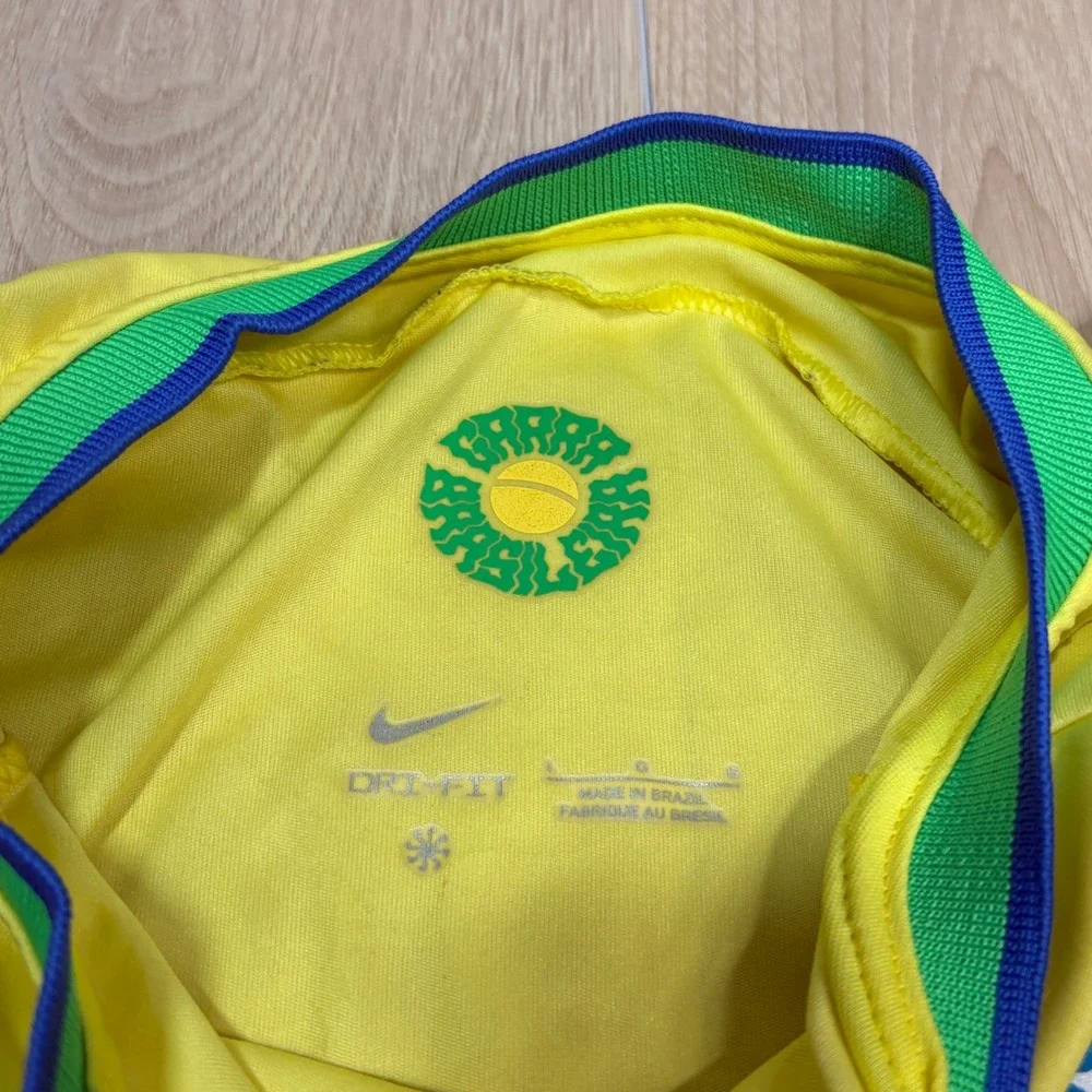 Nike Brazil National Team Soccer Jersey Mens Large Yellow Dri-FIT CBF 2022-23
